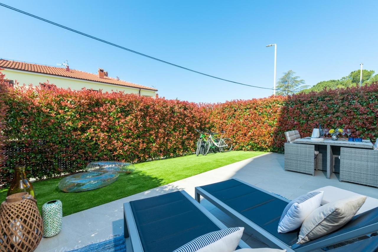 Luxury New Apartment With Private Garden Near The Beach! Poreč Exterior foto